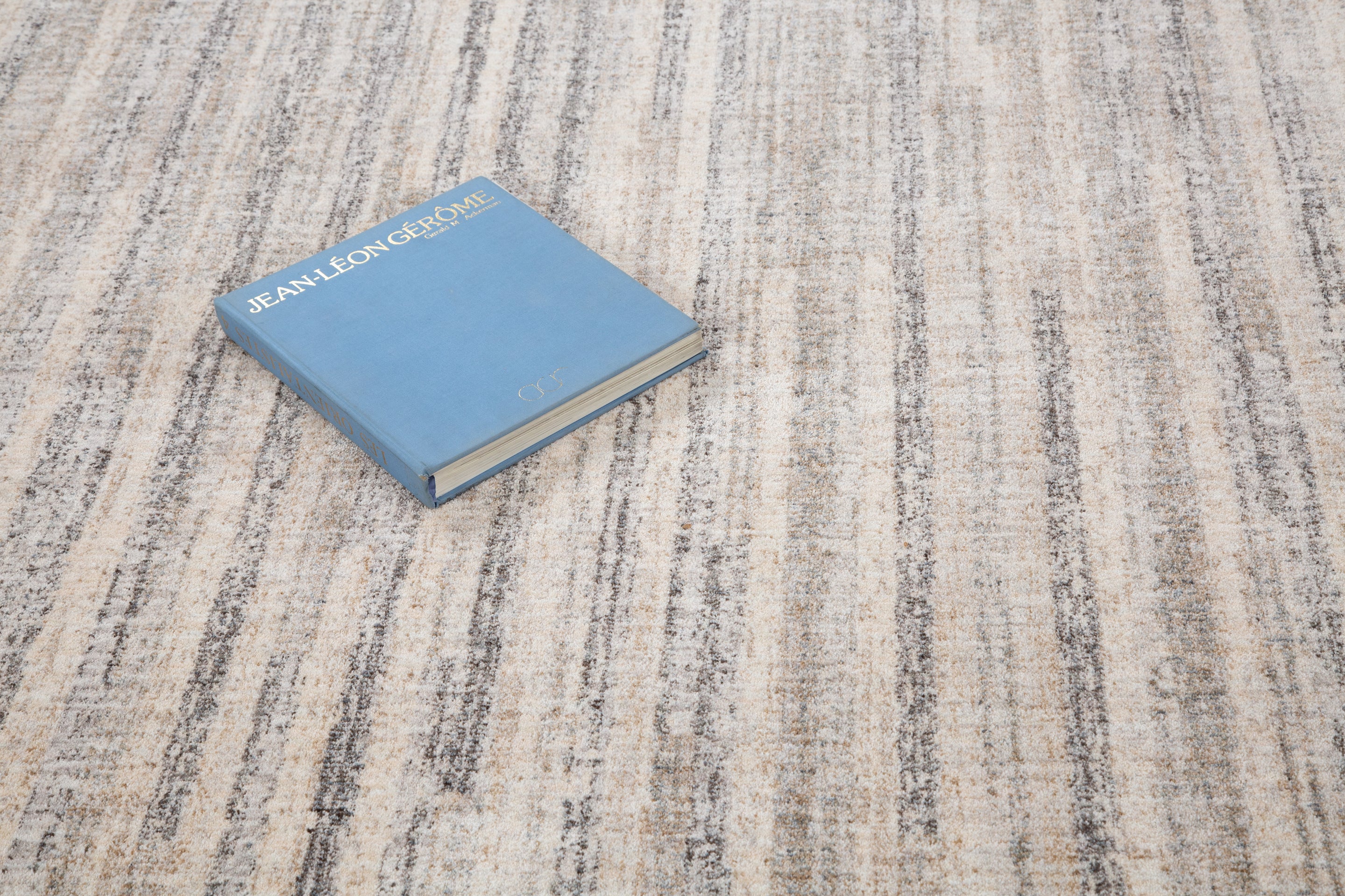 Aspendo Subtle Line Rug