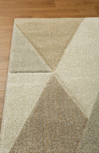 Dyna Triangle Geometric Rug