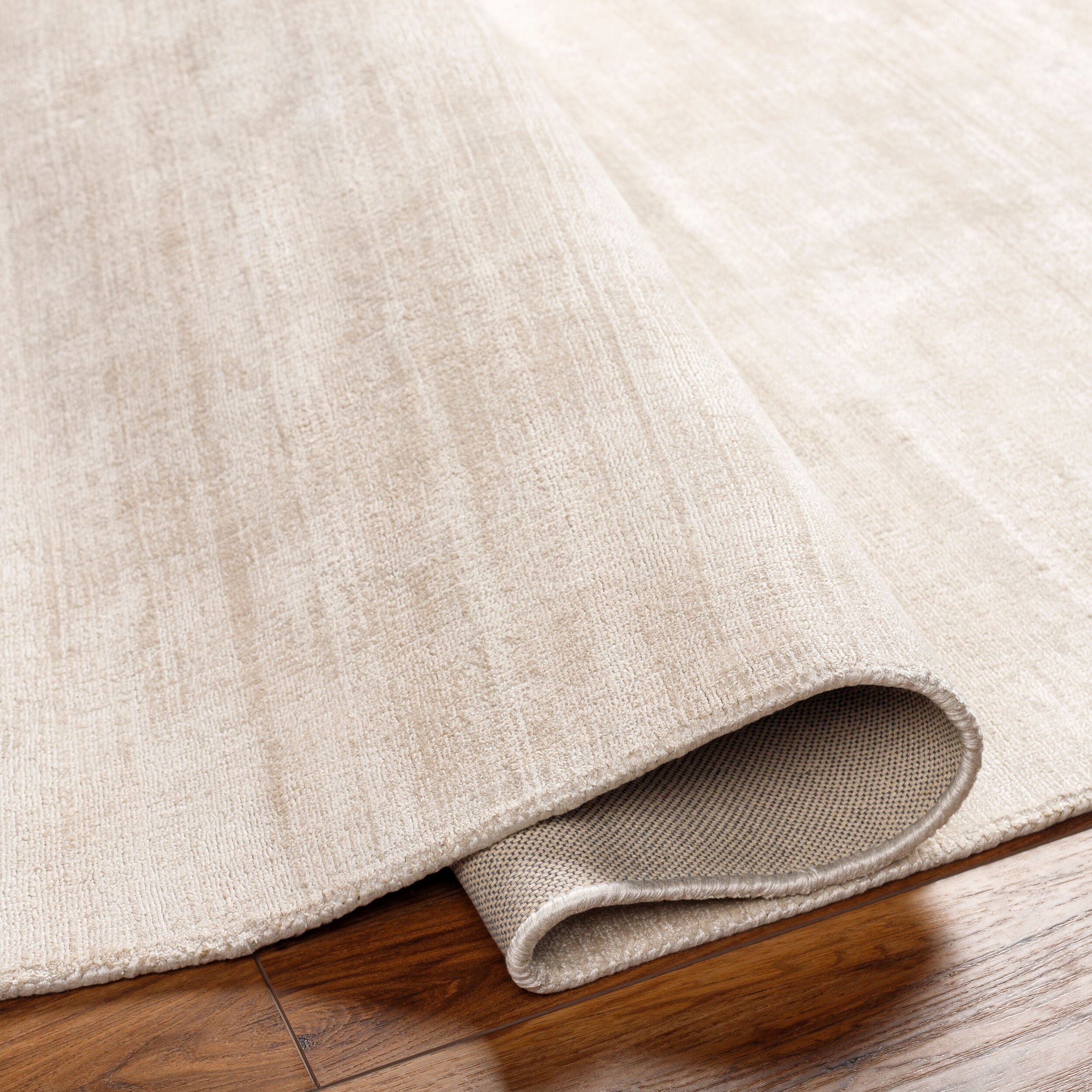 Amara Viscose Solid Rug