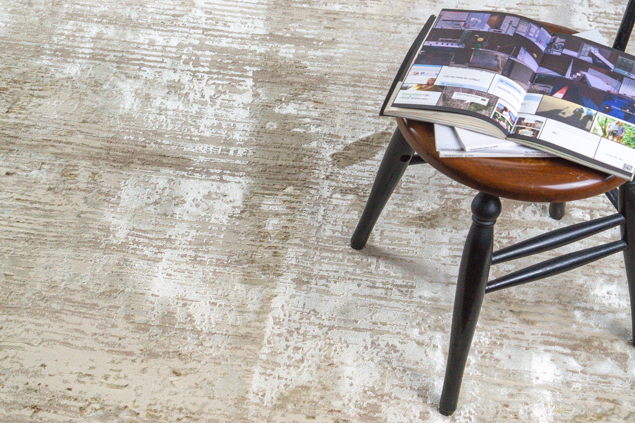 Calais Abstract Line Rug