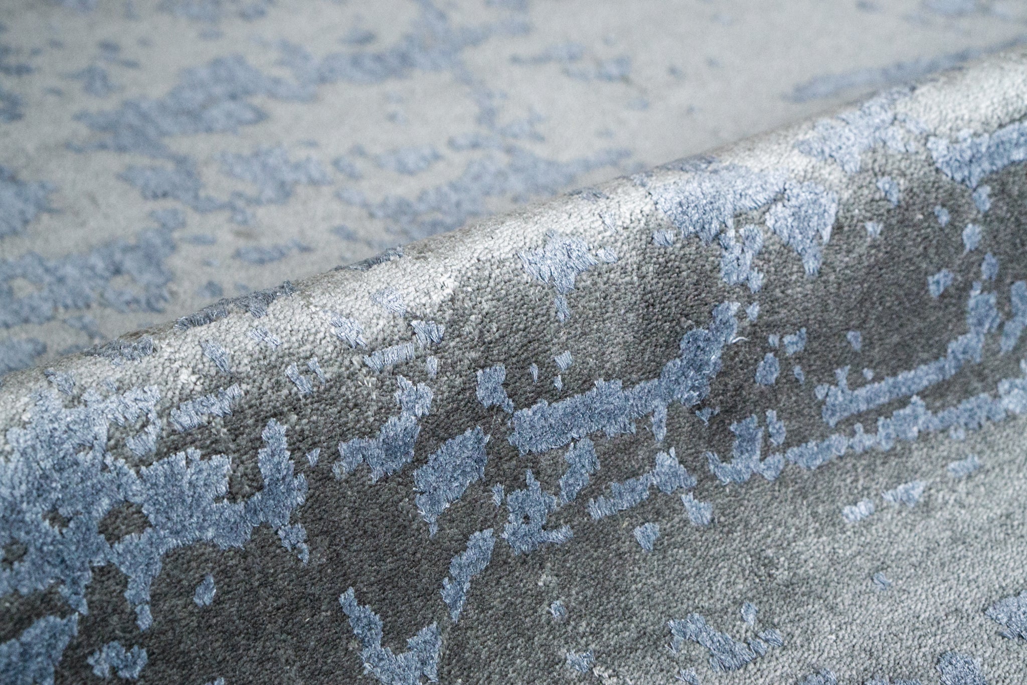 Celeste Lustrous Abstract Rug