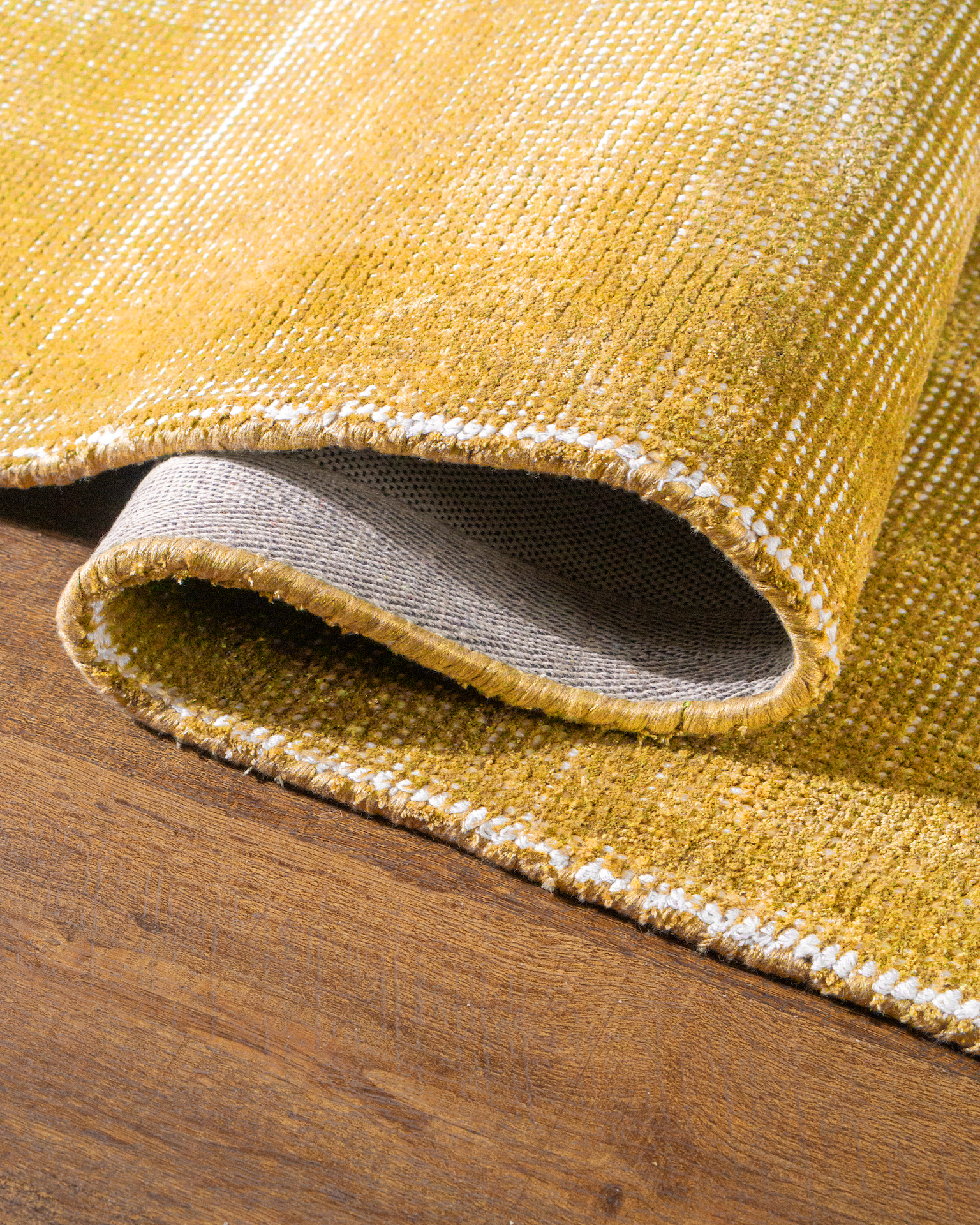 Couture Viscose Blend Modern Rug