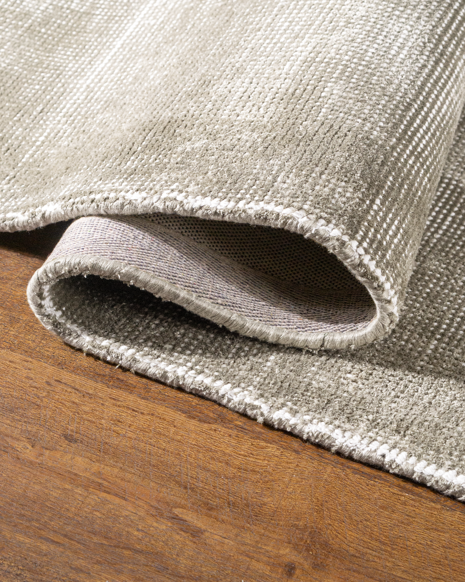 Couture Viscose Blend Modern Rug