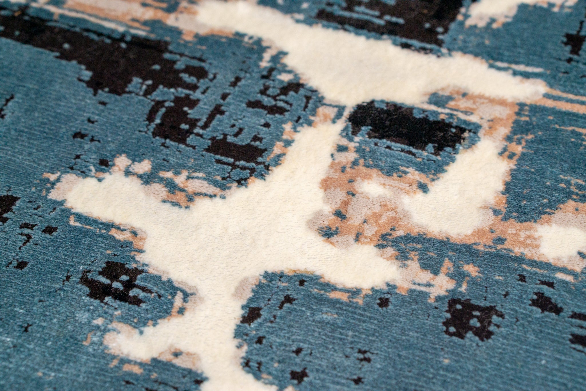 Savieh Coastal Fringe Abstract Rug