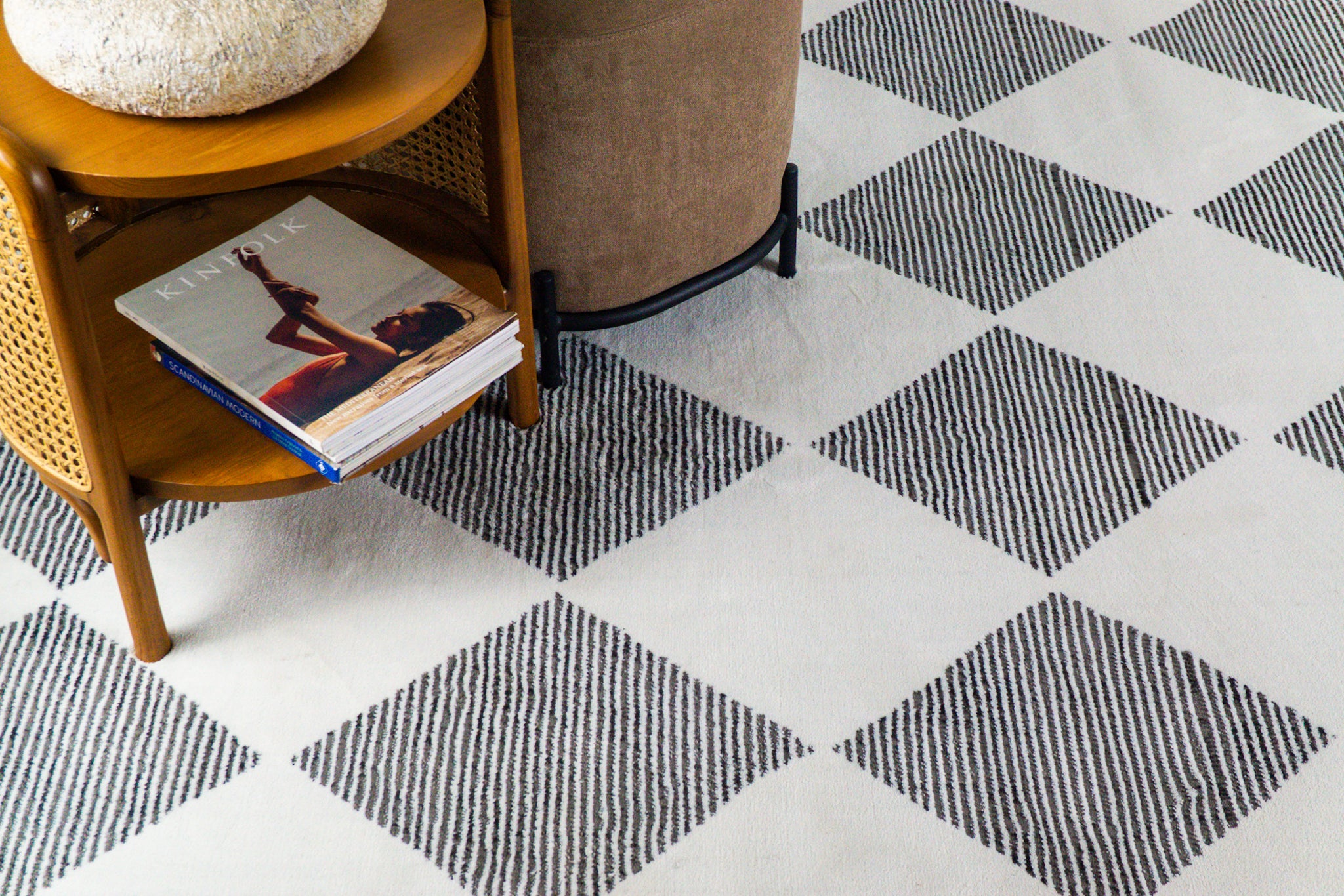 Fides Diamond Geometric Rug