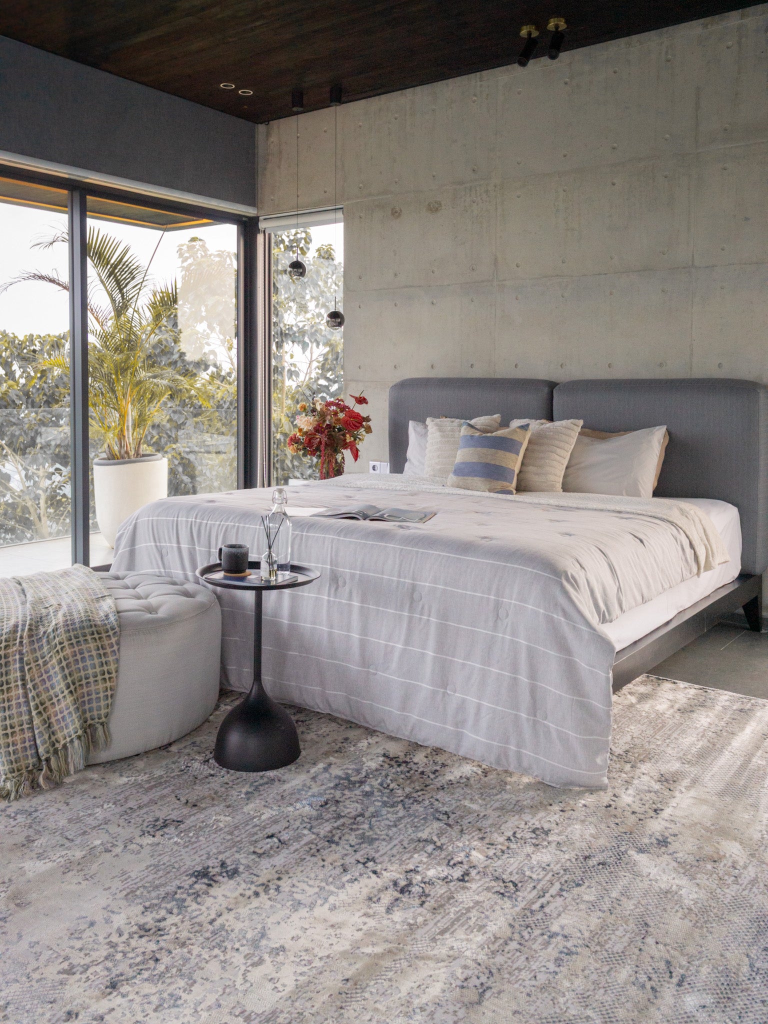 Liora Mottled Abstract Rug