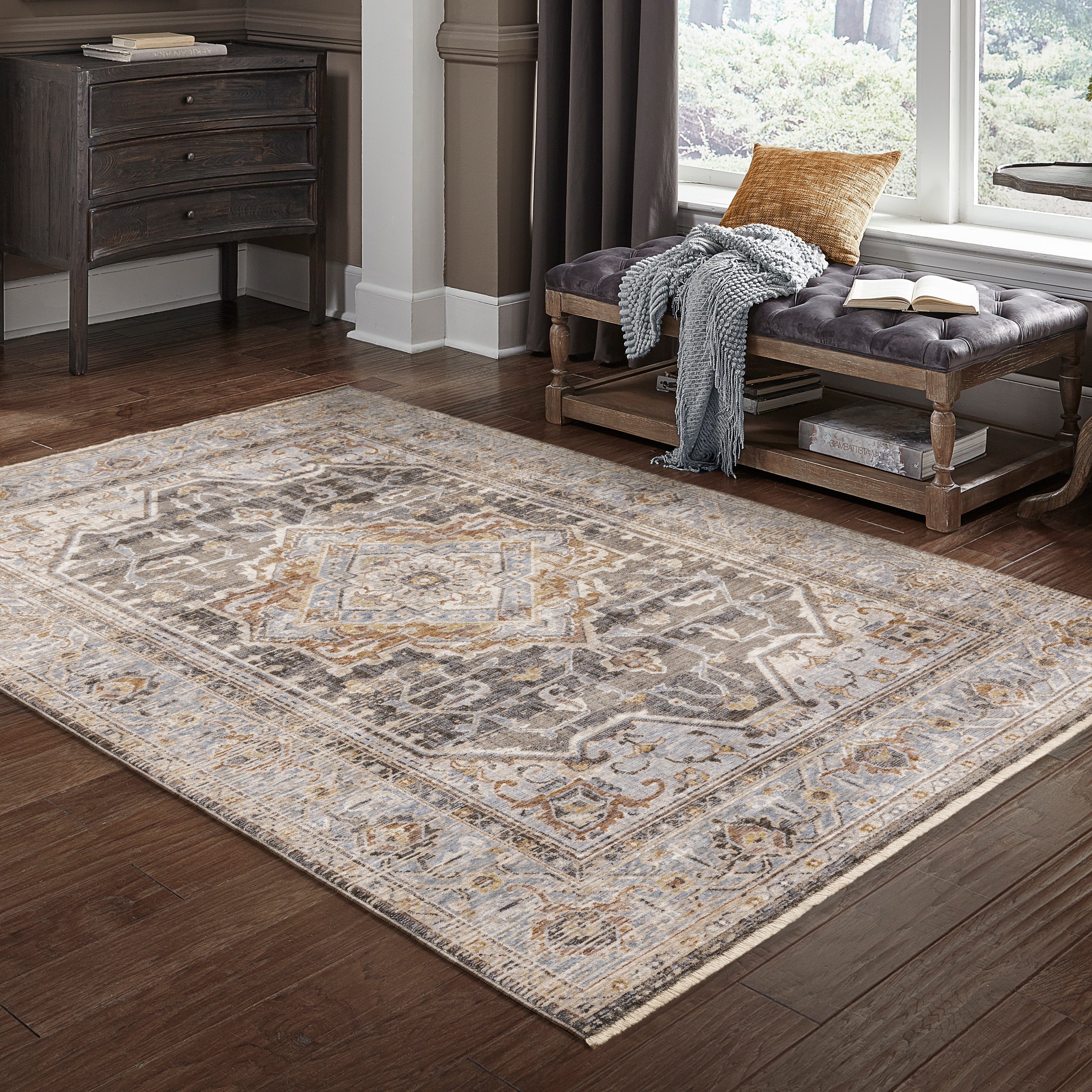 Maharaja Bordered Medallion Traditional Rug