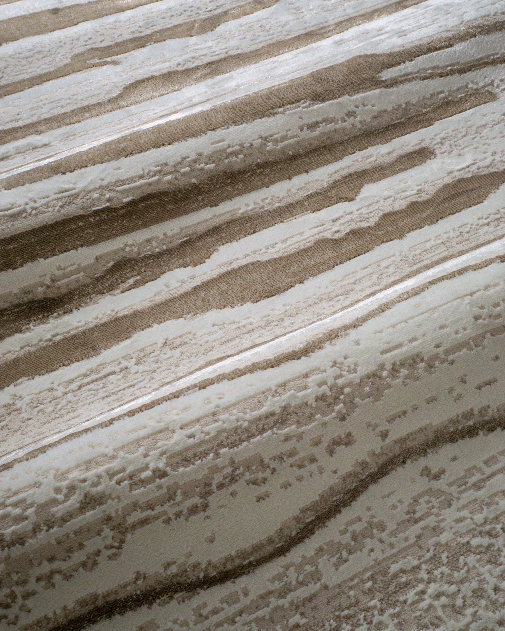Lucien Modern Lined Rug