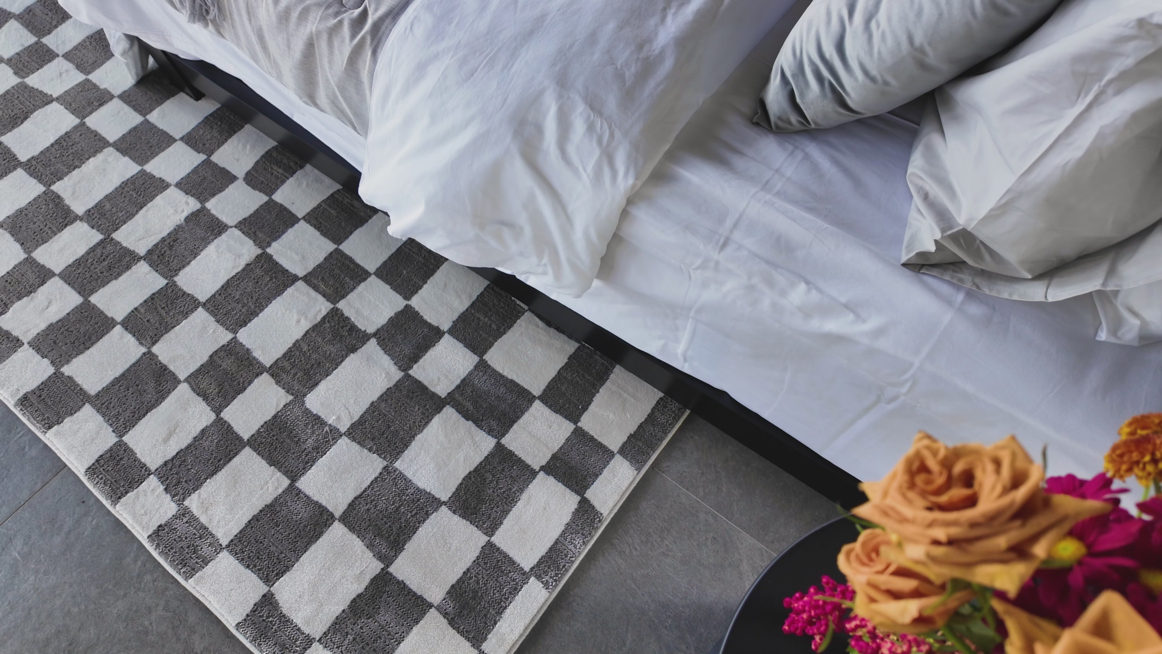 Fides Checkered Modern Rug