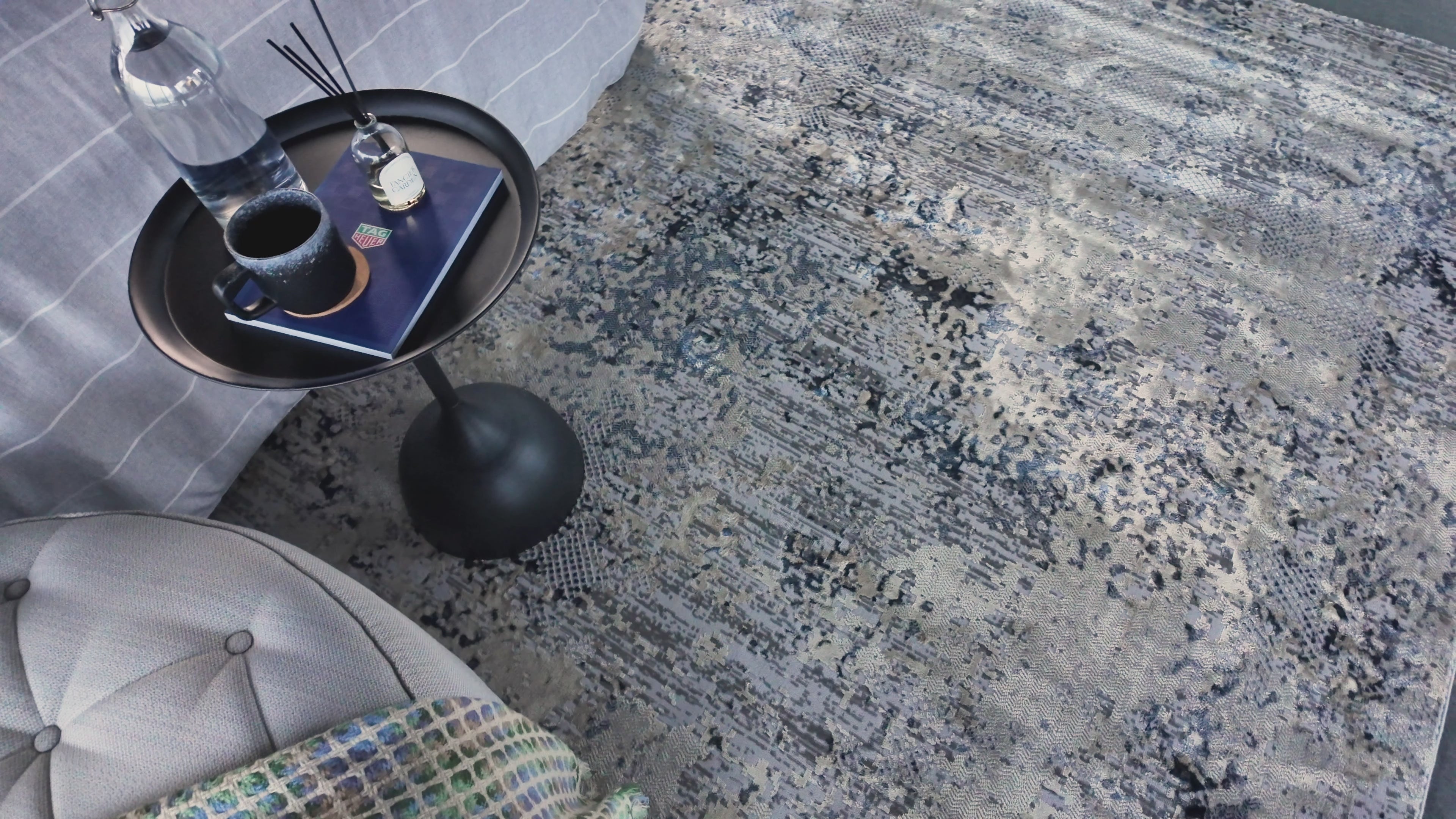 Liora Mottled Abstract Rug