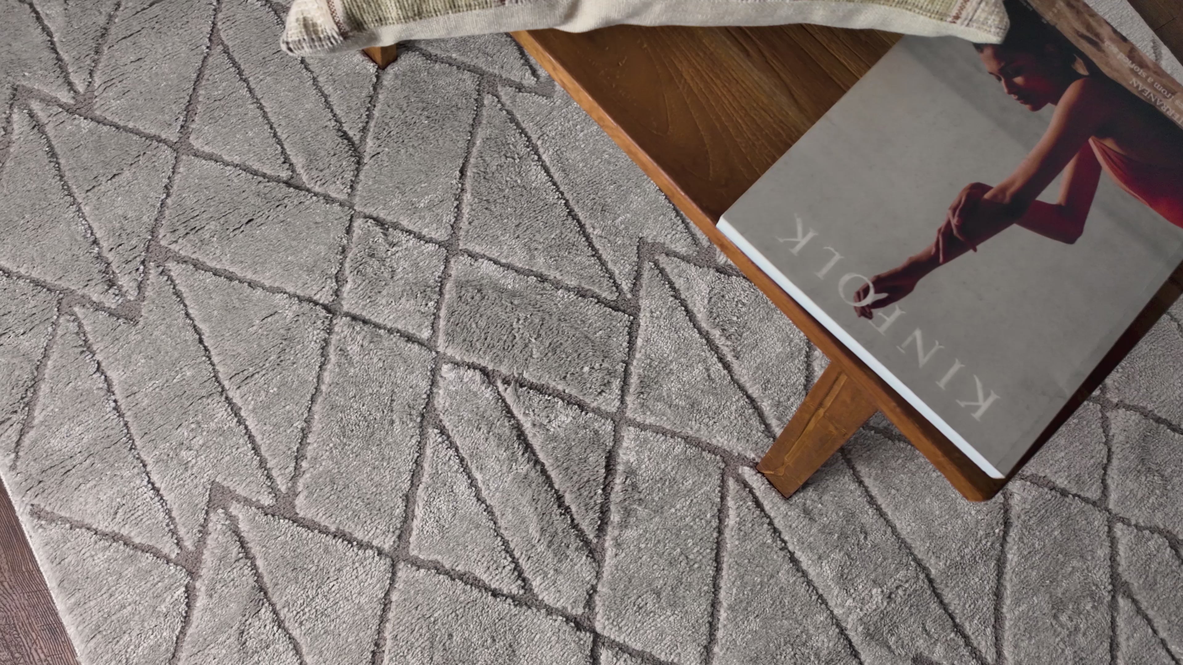 Ascent Geometric Rug