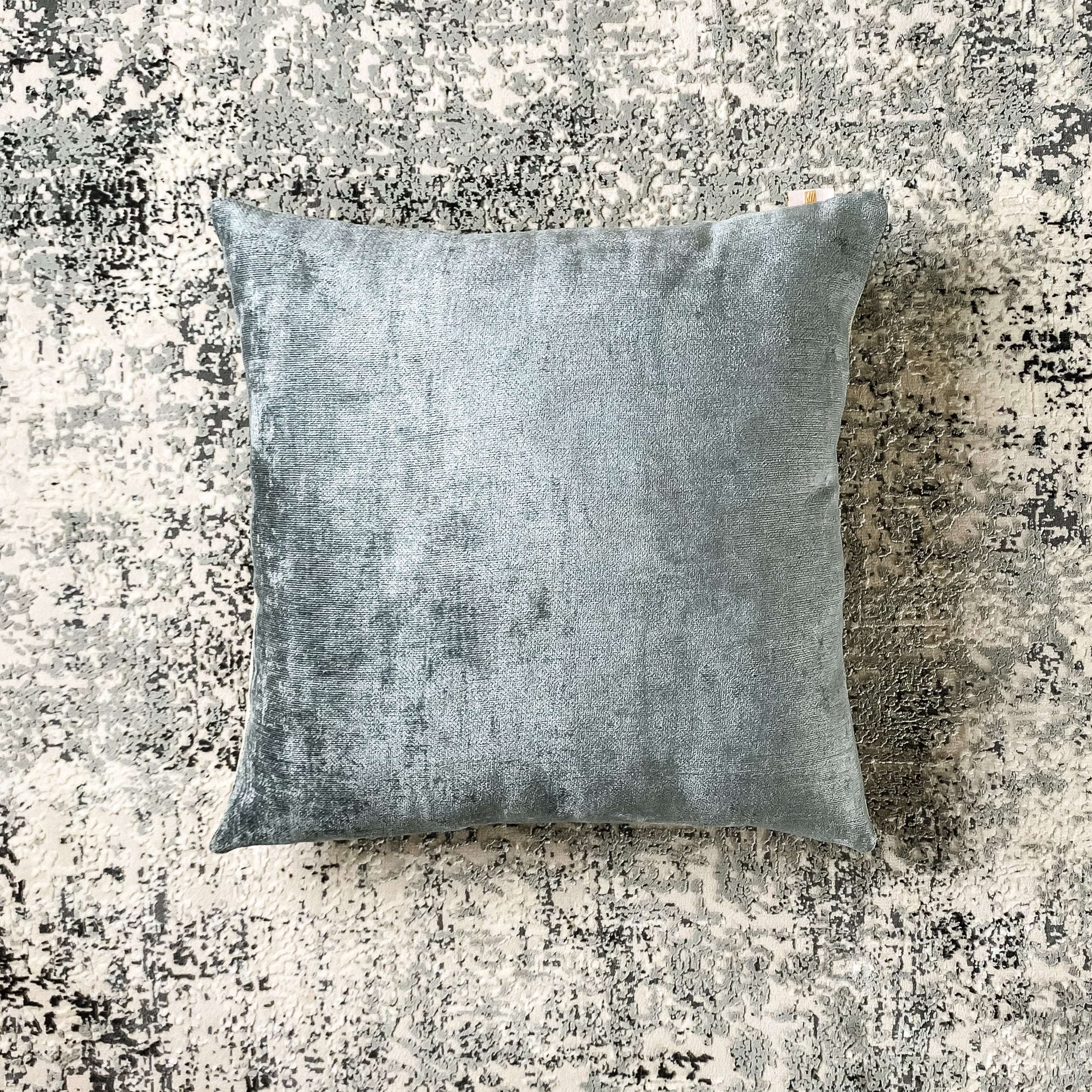 Sarung Bantal Beludru Metalik