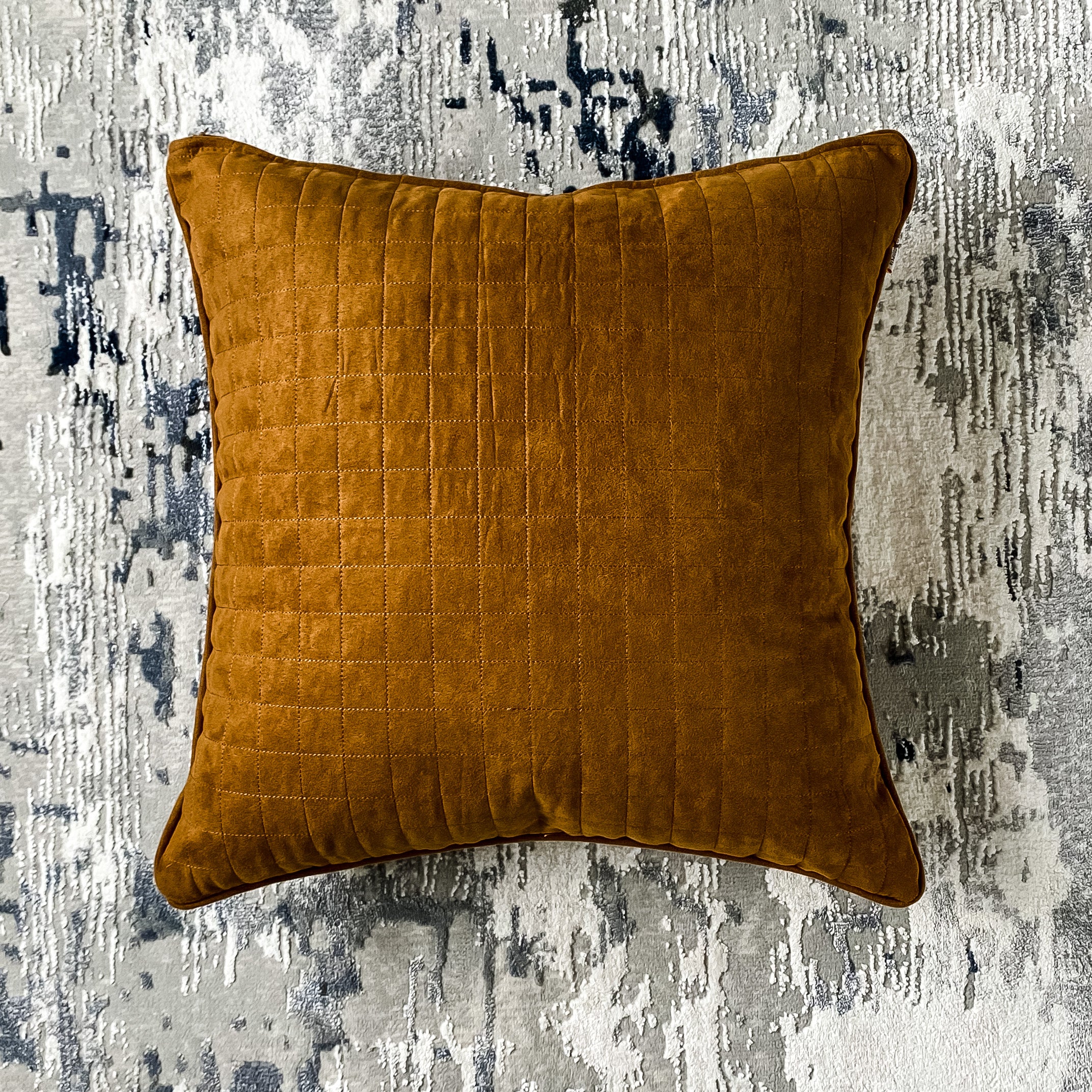 Sarung Bantal Pipping Jahitan Suede
